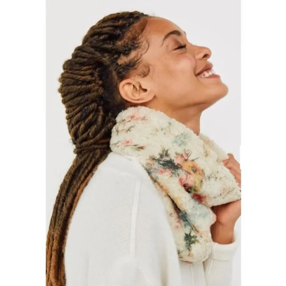 Anthropologie floral‎ sherpa neck bluff Snood